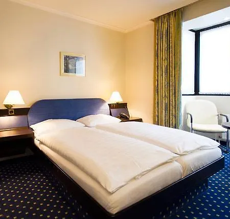 Hotel Lloyed 3*