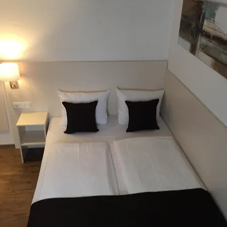 Lloyed فرانكفورت