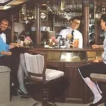 Lloyed Hotel 3*