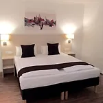 Hotel Lloyed
