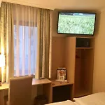 Lloyed 3* Frankfurt nad Mohanem