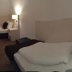 Lloyed 3* Frankfurt nad Mohanem