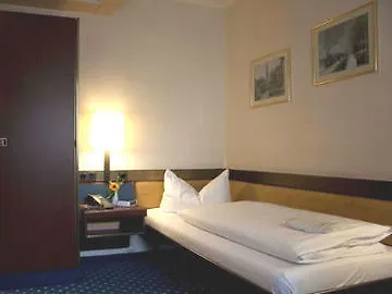 Lloyed Hotel Frankfurt nad Mohanem