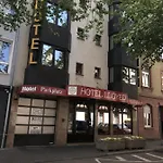 Lloyed Hotell