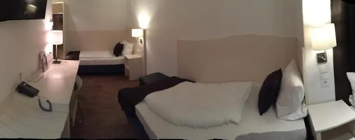 Lloyed 3* Frankfurt am Main